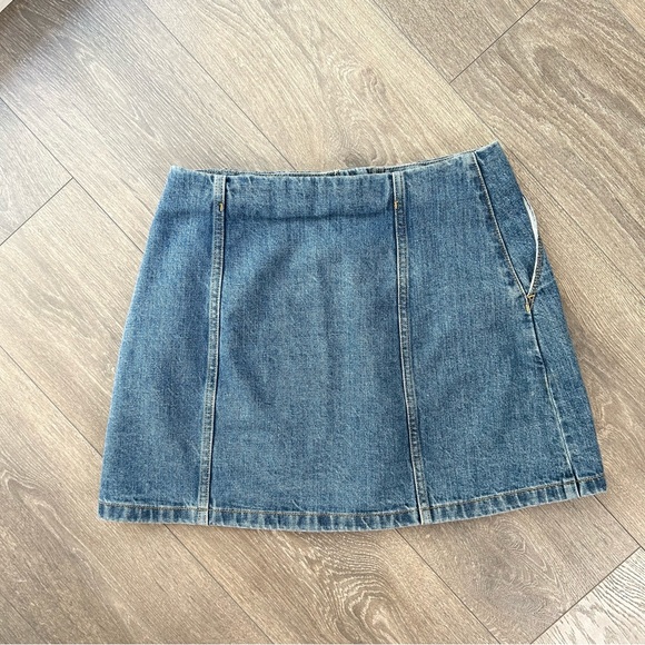 Aritzia Wilfred Free Ahrens Denim Mini Skirt Medium Wash Blue Size 6 - Picture 5 of 8